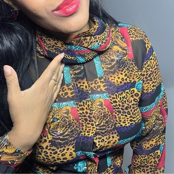 Vintage maximalist leopard top animal patchwork AOP blouse mobwife eccentric art - Picture 7 of 9